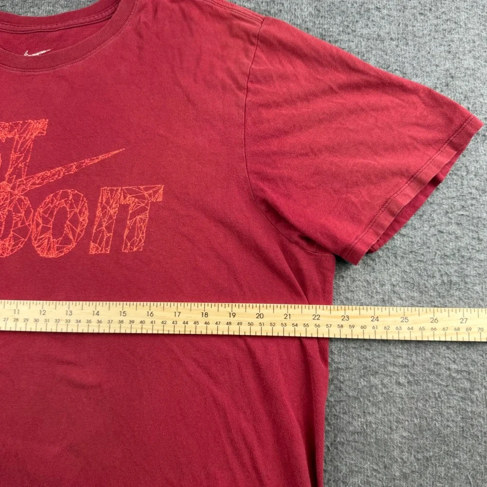 Nike Graphic T-Shirt Men's XL Red Just Do It Geometric Athletic Cut Tee